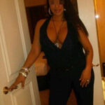 Suceuse veut une tr&egrave;s grosse pine &agrave; pomper &agrave; Cayenne