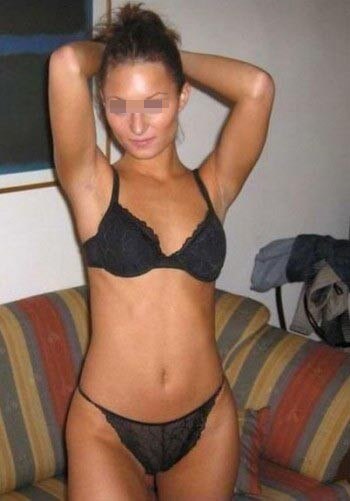 Plan cul rapide avec une maghrébine cochonne de Noisy-le-Grand Plan cul rapide avec une maghrébine cochonne de Noisy-le-Grand