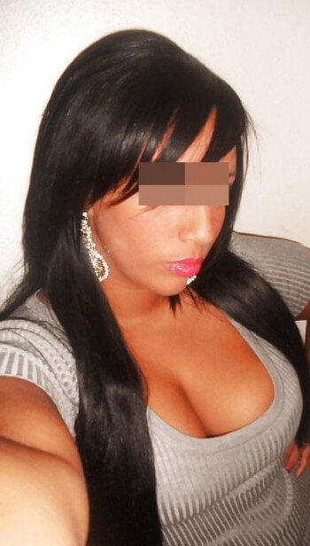 Tunisienne coquine veut rencontrer un black sexy pour une baise hard à Toulon