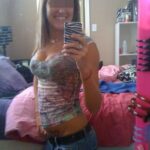 Je cherche un chaud lapin de Versailles pour une fellation nature Je cherche un chaud lapin de Versailles pour une fellation nature