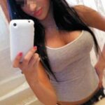 Maghr&eacute;bine coquine d&eacute;sire une grosse pine &agrave; sucer &agrave; Beauvais