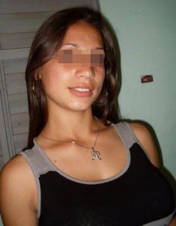 Jolie petite salope qui désire une pine très large à pomper à Vitrolles Jolie petite salope qui désire une pine très large à pomper à Vitrolles