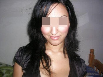 Fille très chaude pour une pipe à Perpignan