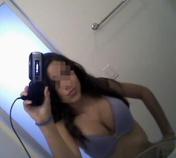 Beurette tunisienne à La Rochelle pour une rencontre sexe Beurette tunisienne à La Rochelle pour une rencontre sexe