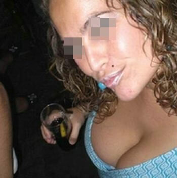 Belle jeune femme désire des grosses bites rasées à pomper sur Nanterre Belle jeune femme désire des grosses bites rasées à pomper sur Nanterre