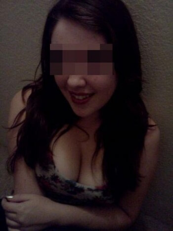 Un homme au sang chaud chaud pour du sexe libertin ? Un homme au sang chaud chaud pour du sexe libertin ?