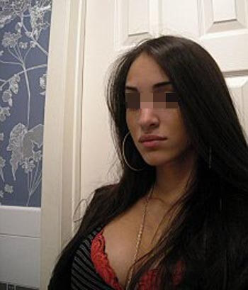 Je cherche un black ou un arabe sur Nantes pour un petit plan sexe Je cherche un black ou un arabe sur Nantes pour un petit plan sexe