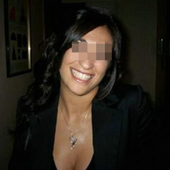 Belle fille voudrait une petite pine à pomper à Cayenne