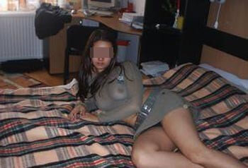 Jolie fille arabe qui adore les pipes profondes