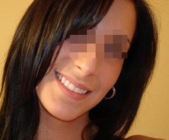 Belle tunisienne à Beauvais adorant la dilatation extrême Belle tunisienne à Beauvais adorant la dilatation extrême