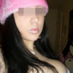 Fille arabe vicieuse souhaiterait sucer de queues tr&egrave;s &eacute;paisses sur Niort