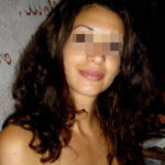 Algérienne chaude de Strasbourg pour une pipe en gorge profonde Algérienne chaude de Strasbourg pour une pipe en gorge profonde