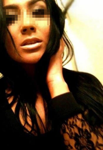 Jolie fille arabe voudrait des jolis pénis à sucer à Limoges Jolie fille arabe voudrait des jolis pénis à sucer à Limoges