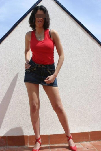 Salope pour un mec pour une petite fellation à Nantes