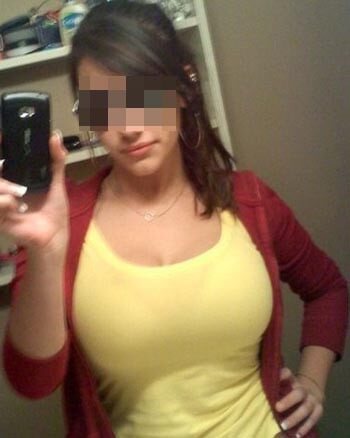 Jolie fille arabe recherche un homme sexy sur Caen pour une petite fellation