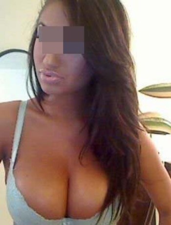 Femme marocaine a envie de sucer de beaux membres sur Boulogne-Billancourt