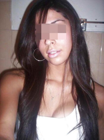 Maghrébine sexy pour une pipe nature sur Limoges Maghrébine sexy pour une pipe nature sur Limoges